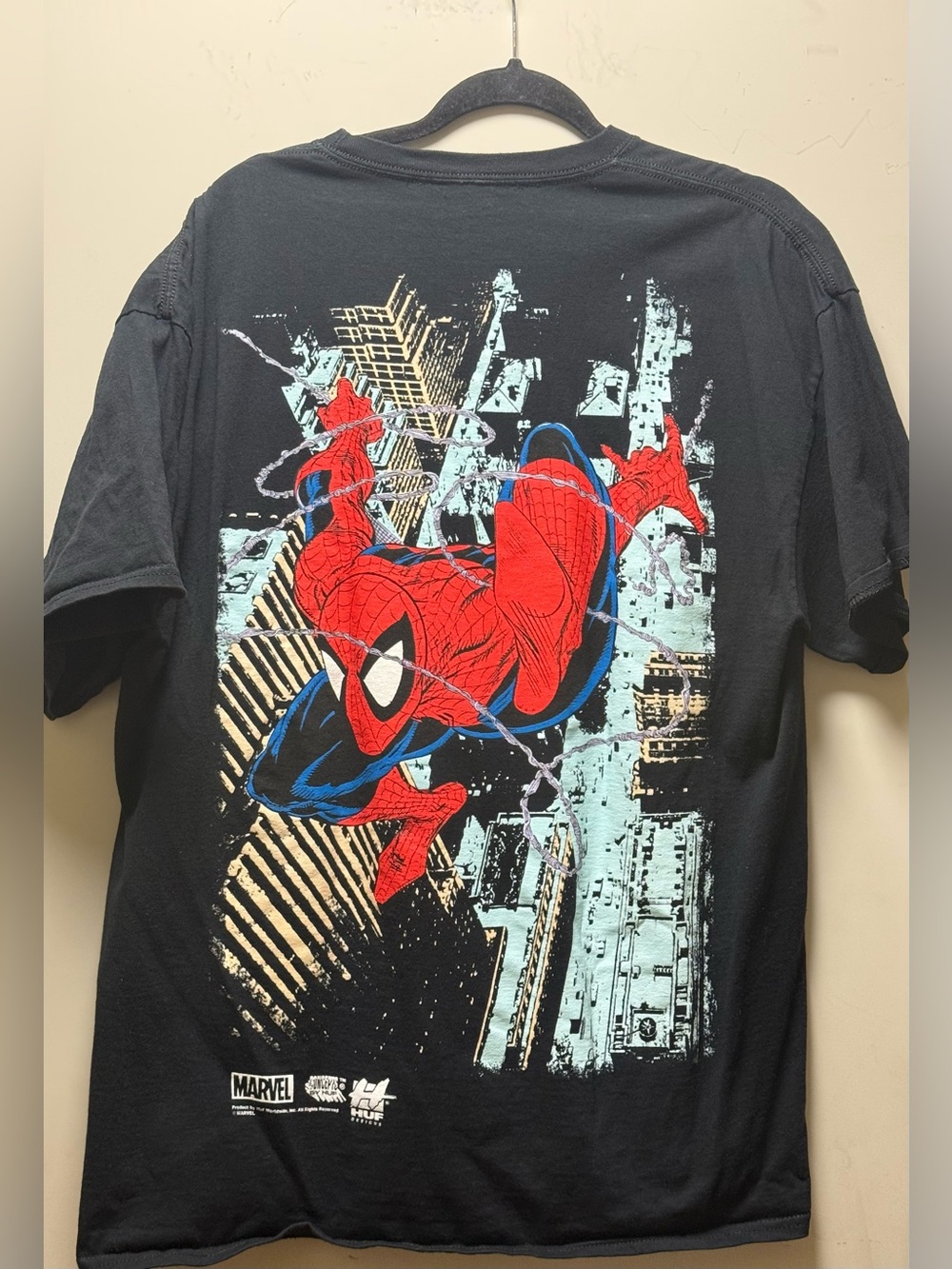 HUF x Marvel Spider-Man Black T-Shirt. Size XL